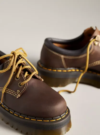 DR. MARTENS 8053 QUAD ARC CRAZY HORSE