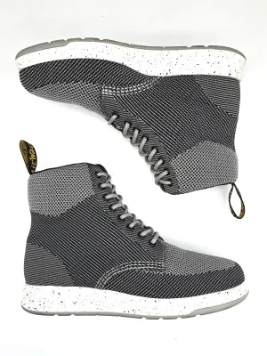 DR. MARTENS RIGAL GREY