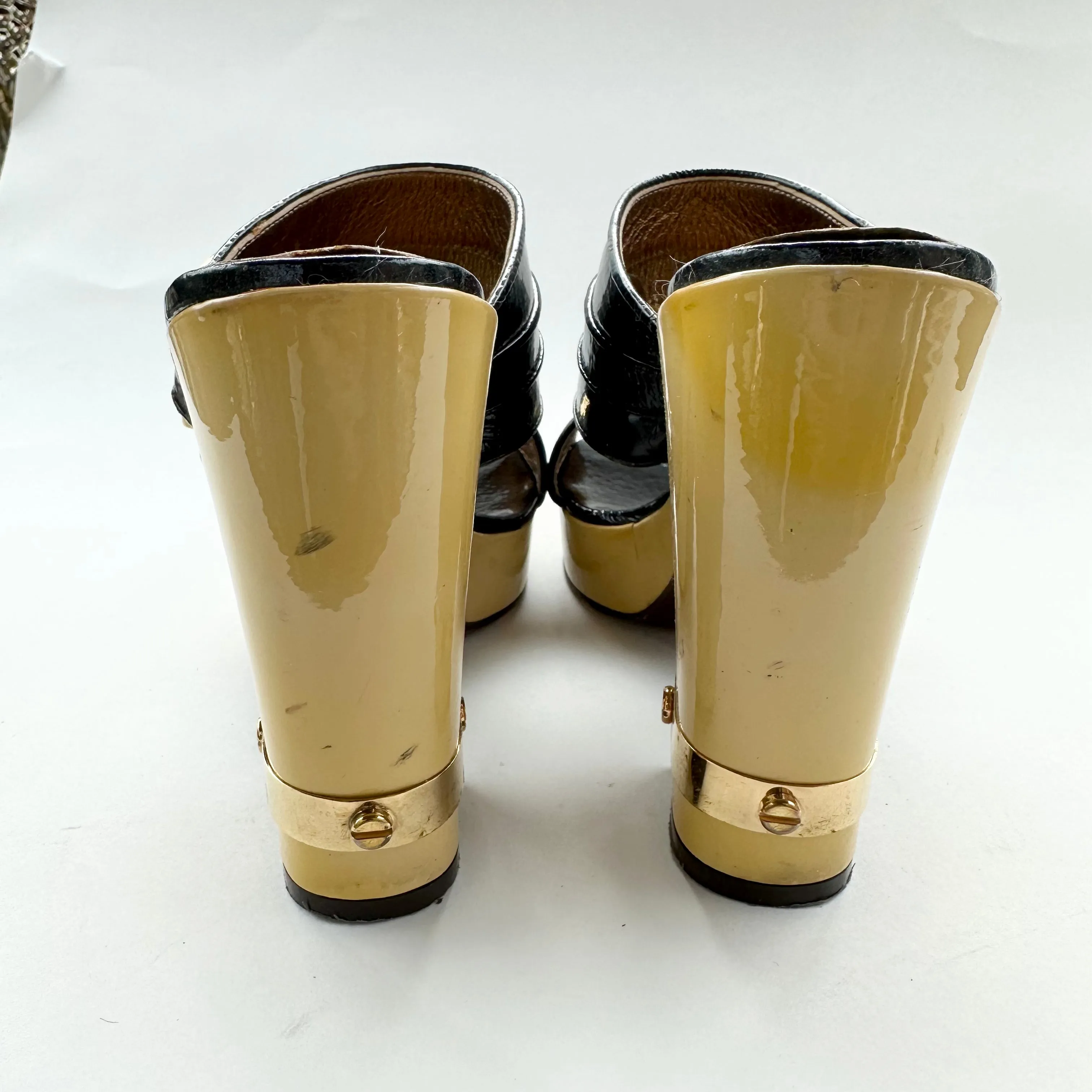 Marc by Marc Jacobs Black Patent and Yellow Heel Shoe