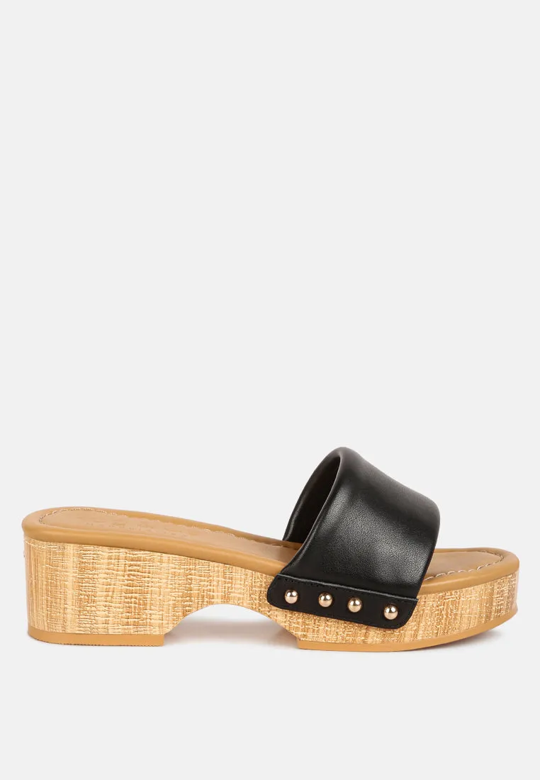 MINNY Textured Heel Leather Slip On Sandals in Black