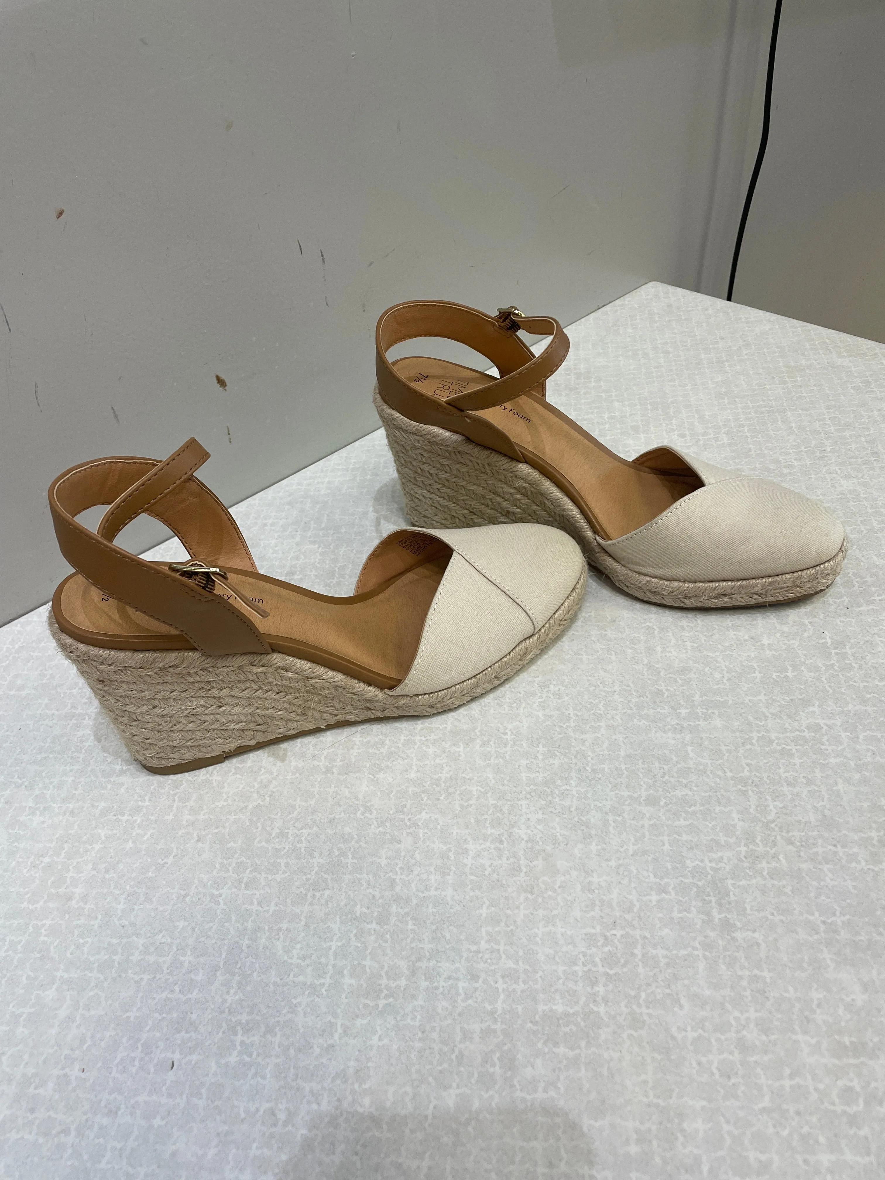 Shoes Heels Wedge By Time And Tru In Cream, Size: 7.5