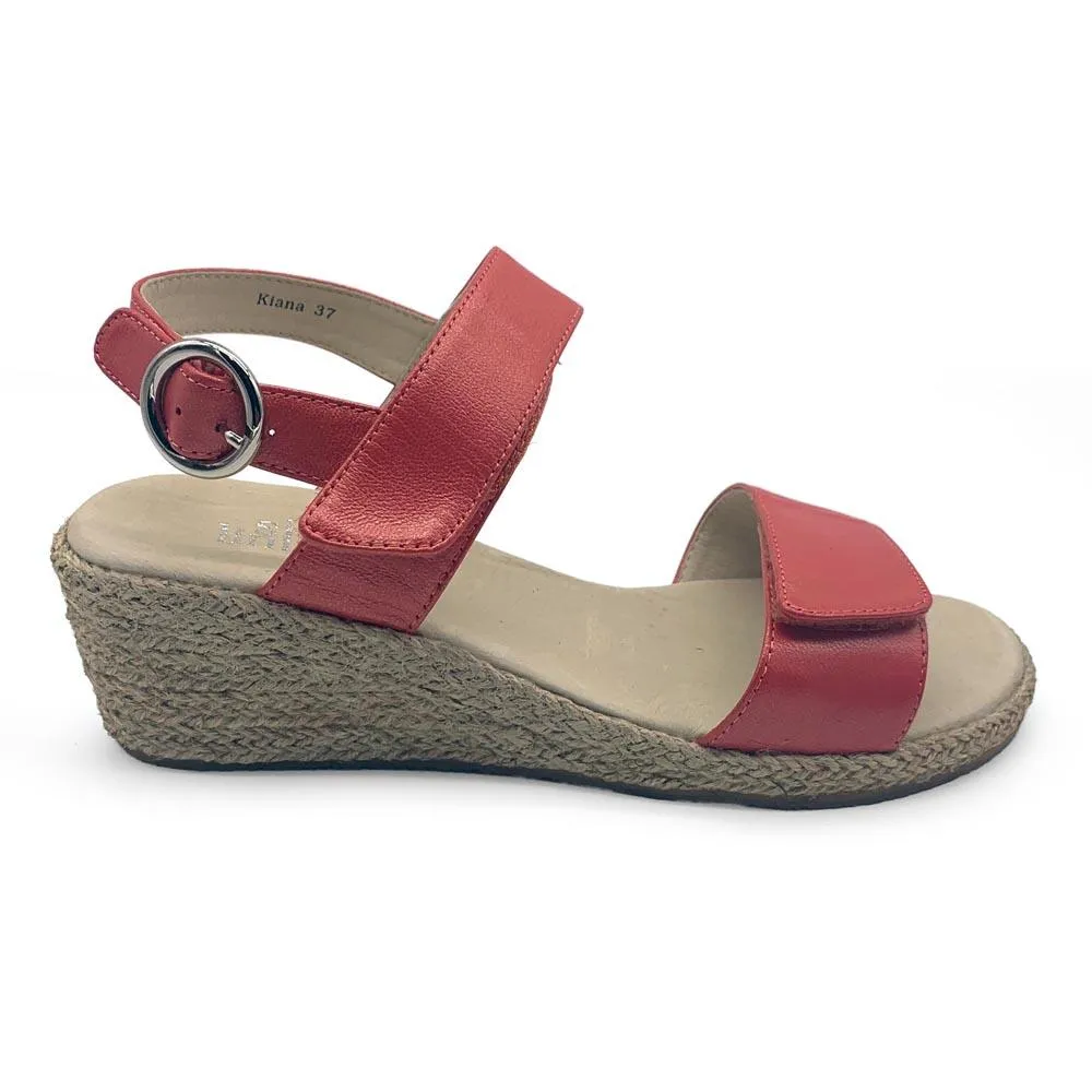 Silver Lining Women's Kiana Living Coral