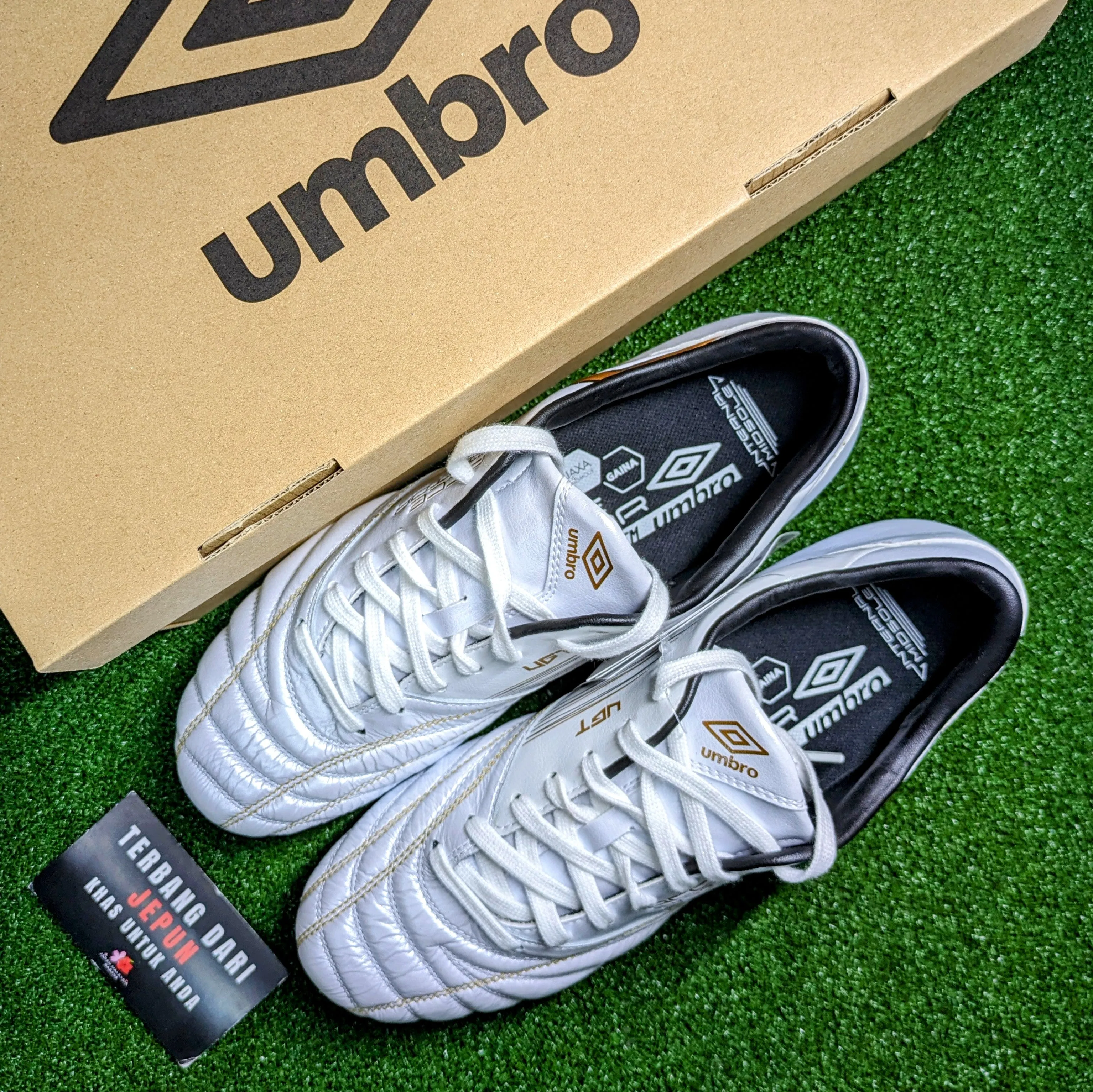 Umbro Accerator f-lash HG