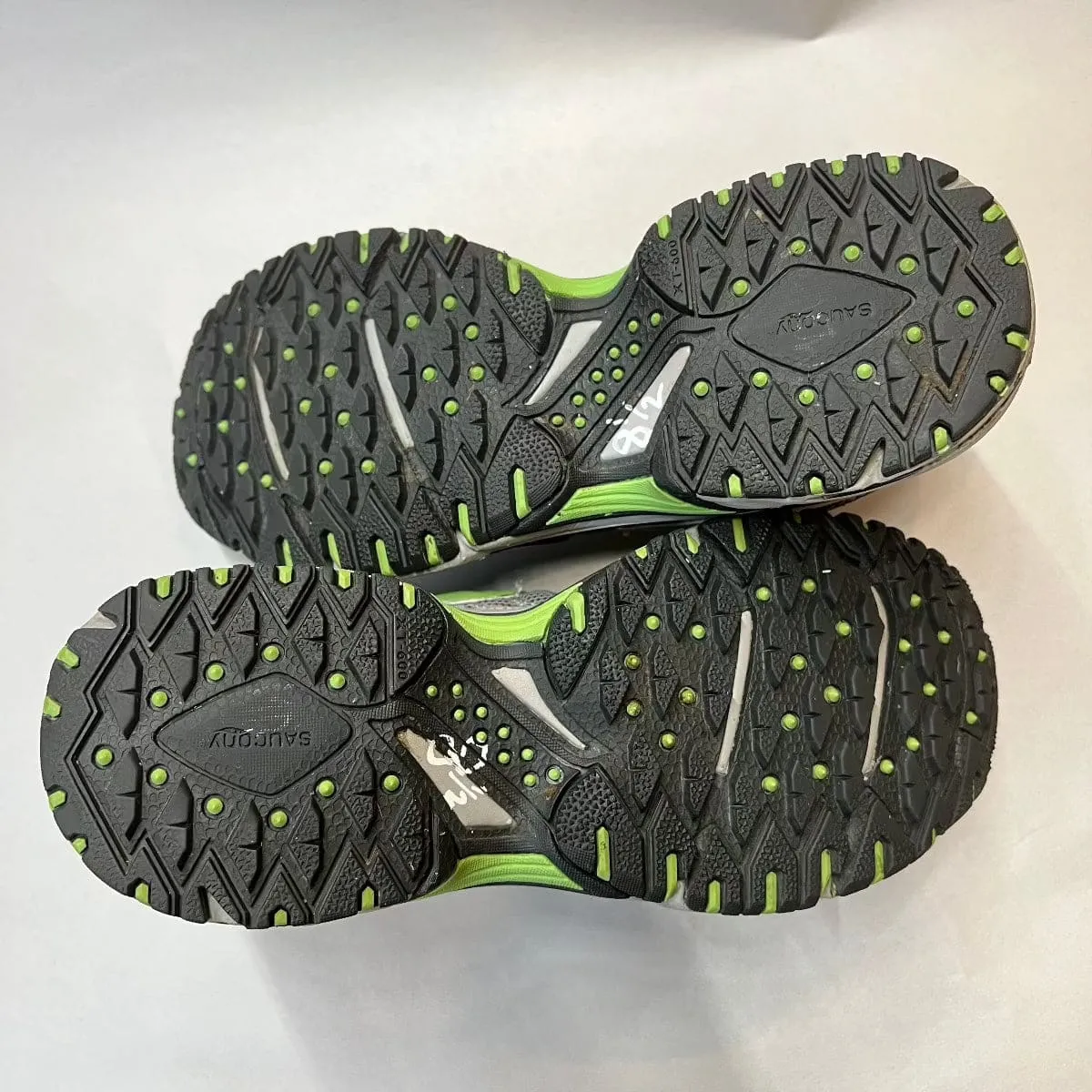 Women's Saucony •Ridge TR-Original• Trail Running Shoe - Gray/Green- Size 8.5M Preowned