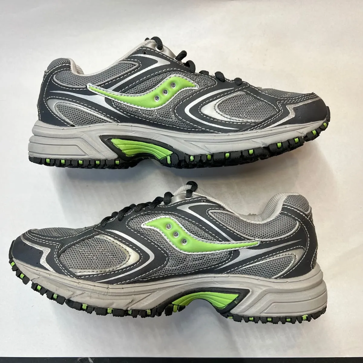 Women's Saucony •Ridge TR-Original• Trail Running Shoe - Gray/Green- Size 9.5M Preowned